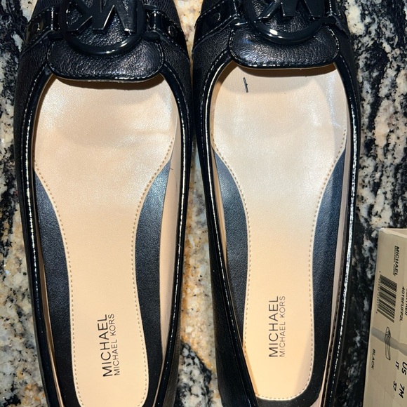 Michael Kors Fulton Moc flats with MK Logo - Picture 1 of 4